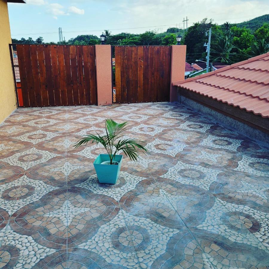 Royal Vybez Vacation Homes Spanish Town Luaran gambar