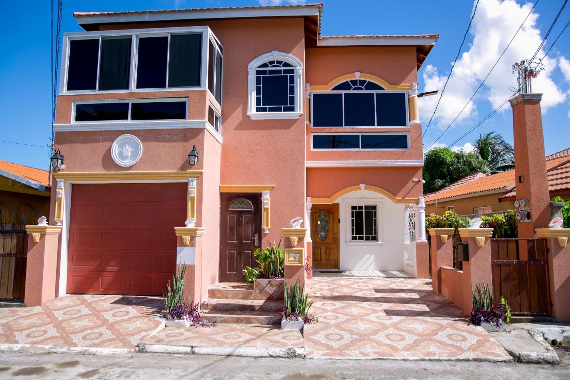 Royal Vybez Vacation Homes Spanish Town Luaran gambar